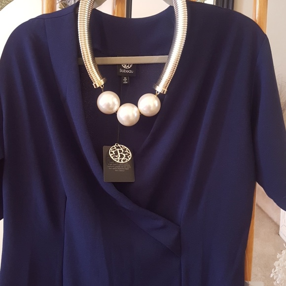 Dress - Picture 7 of 8